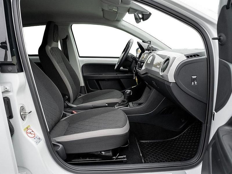 Gebraucht VW e-up! Style 61 kW (83 PS) 2022 Weiß Kleinwagen