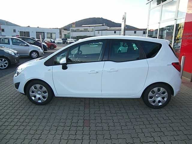 Gebraucht Opel Meriva 101 PS (74 kW) 2010 Weiß Van / Kleinbus