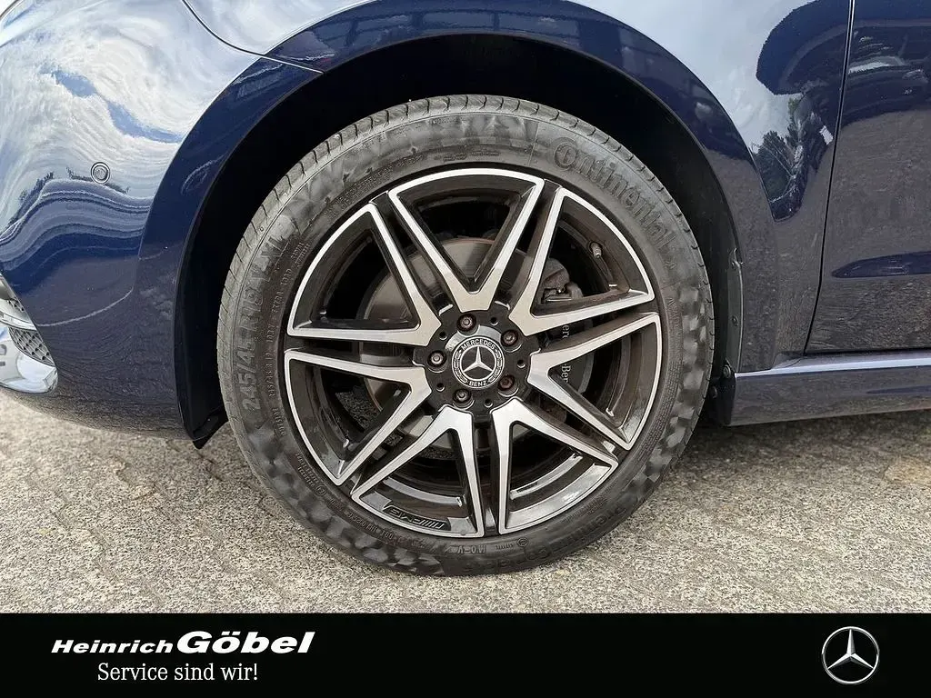 Gebraucht Mercedes V300 Avantgarde Edition 239 PS (175 kW) 2020 Blau Van / Kleinbus