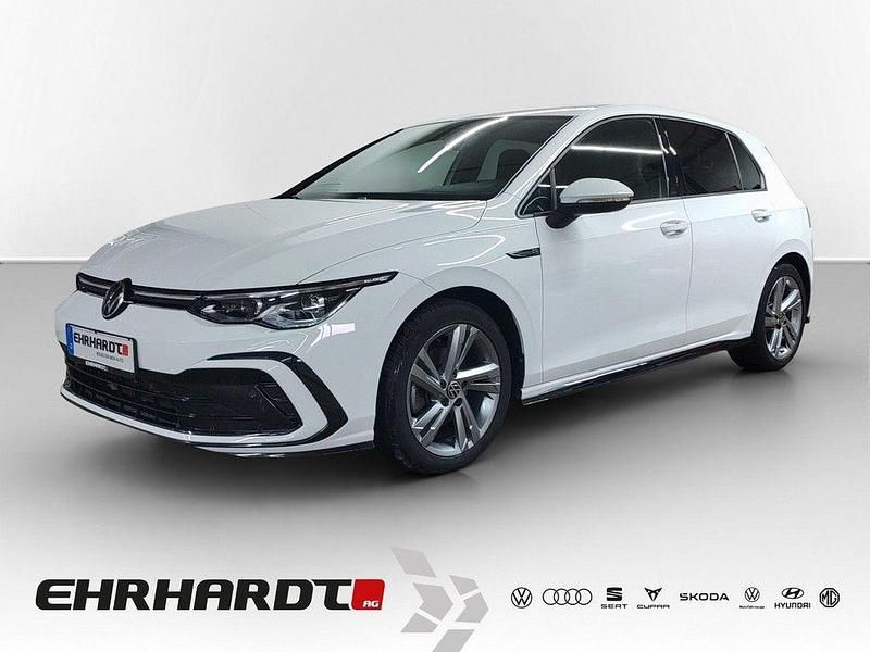 Weiß Gebraucht 2022 VW Golf VIII R-line Limousine | 24.790 € (Fairer Preis) - Bild 1/3