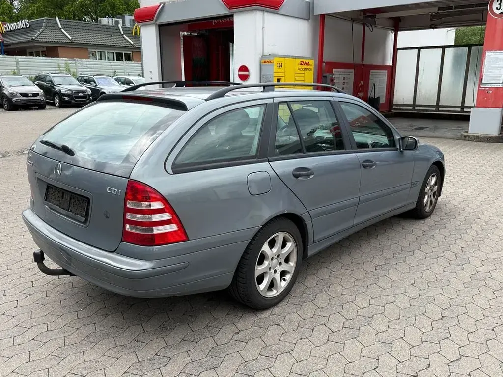 Gebraucht Mercedes C220 150 PS (110 kW) 2005 Grau Kombi
