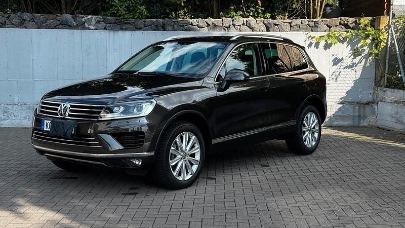 Braun Gebraucht 2015 VW Touareg SUV | 19.800 € (Guter Preis) - Bild 1/4