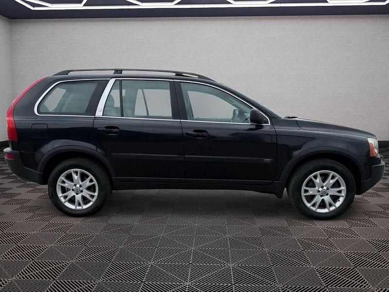 Second-hand Volvo XC90 Summum 272 CP (200 kW) 2005 Negru SUV