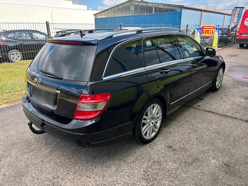 Gebraucht Mercedes C220 170 PS (125 kW) 2008 Schwarz Kombi