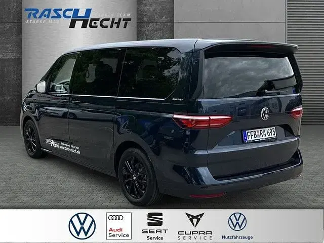 Gebraucht VW Multivan 150 PS (110 kW) 2026 Starlight blue metallic Van / Kleinbus