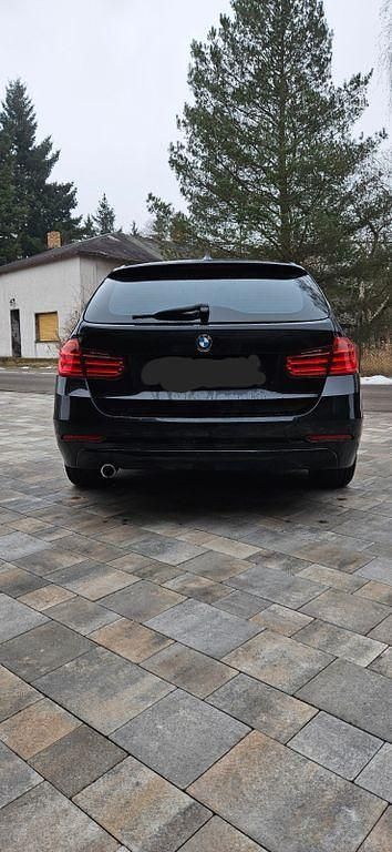 Gebraucht BMW 320 184 PS (135 kW) 2014 Schwarz Kombi