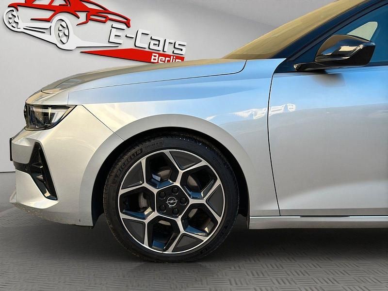 Gebraucht Opel Astra Ultimate 131 PS (96 kW) 2024 Silber Limousine