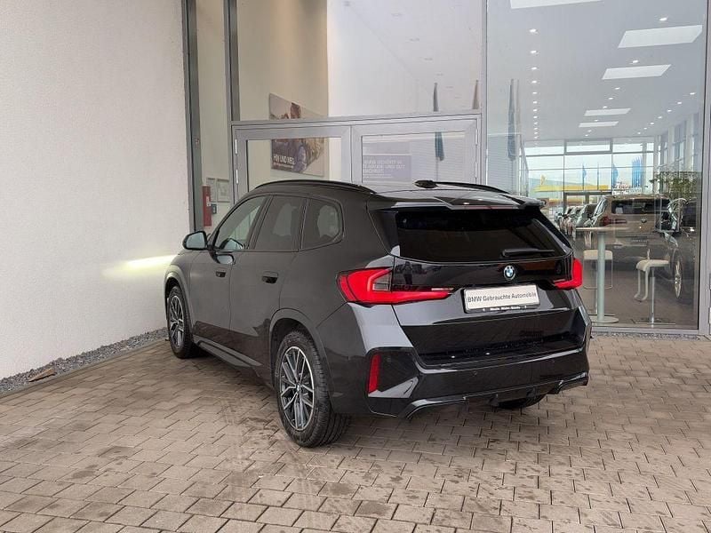 Gebraucht BMW X1 M Sport 204 PS (150 kW) 2022 Saphirschwarz (metallic) SUV