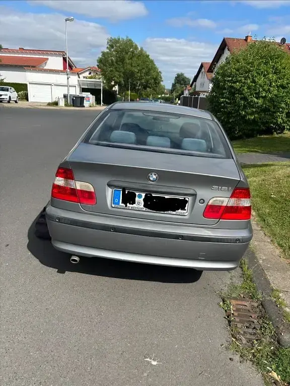 Gebraucht BMW 318 143 PS (105 kW) 2004 Grau Limousine
