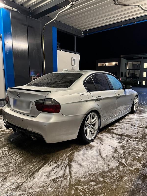 Gebraucht BMW 335 286 PS (210 kW) 2007 Silber Limousine