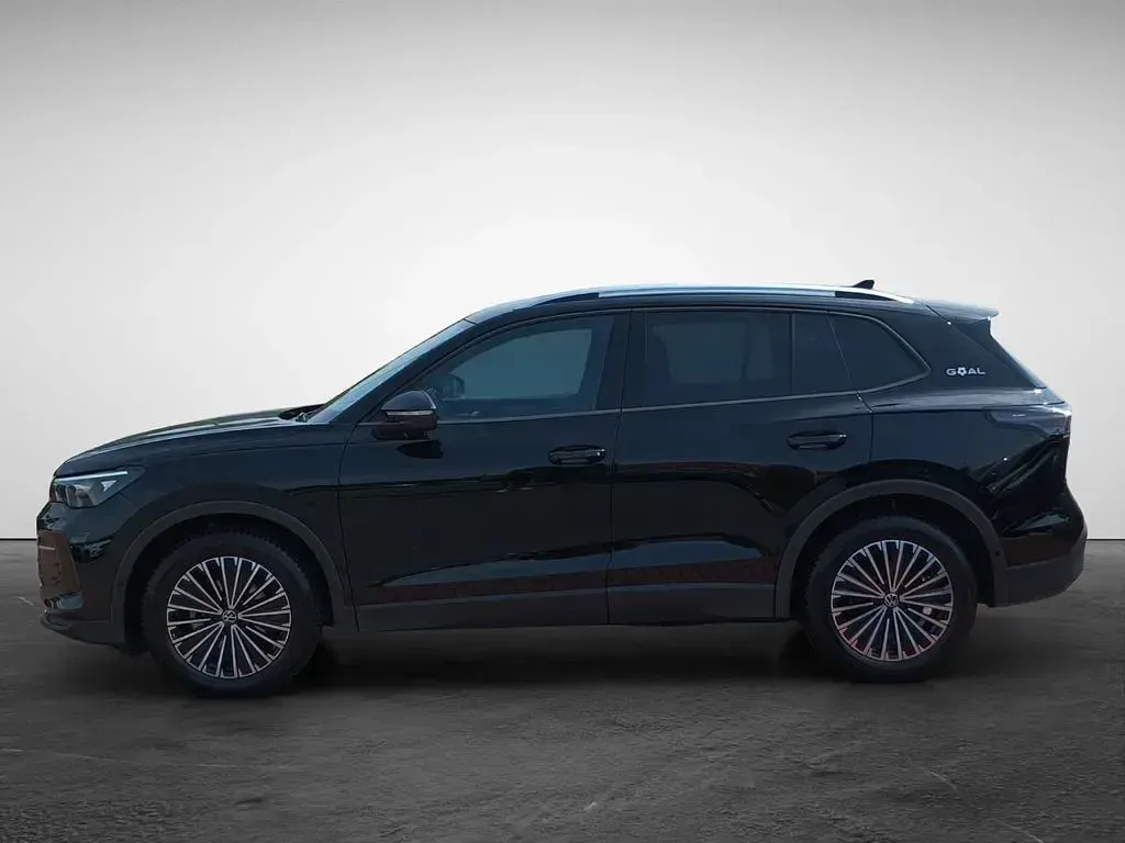 Gebraucht VW Tiguan Goal 150 PS (110 kW) 2025 Schwarz SUV