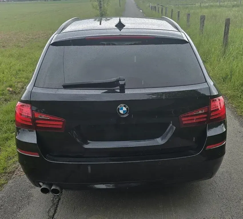 Gebraucht BMW 520 190 PS (139 kW) 2013 Schwarz Kombi