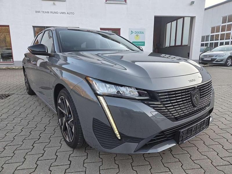 Gebraucht Peugeot 308 Allure 131 PS (96 kW) 2024 Grau/typ metallic Kombi