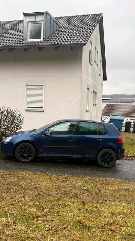 Gebraucht VW Golf V 140 PS (102 kW) 2005 Blau Kleinwagen