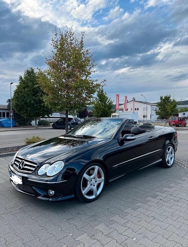 Schwarz Gebraucht 2006 Mercedes CLK320 AMG Cabrio | 11.500 € (Teuer) - Bild 1/4