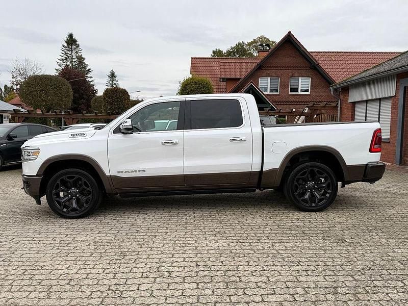 Gebraucht Dodge Ram 401 PS (294 kW) 2022 Weiß Pickup