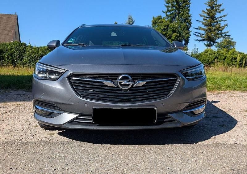 Grau Gebraucht 2017 Opel Insignia Dynamic Limousine | 12.400 € (Guter Preis) - Bild 1/4