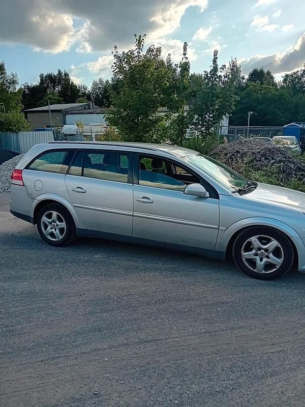 Gebraucht Opel Vectra 150 PS (110 kW) 2006 Silber Kombi