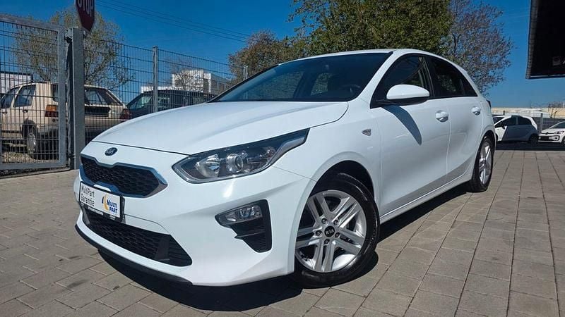 Usado Kia Ceed 120 HP (88 kW) 2020 Branco Citadino