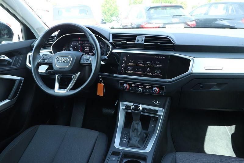 Gebraucht Audi Q3 150 PS (110 kW) 2023 Schwarz SUV