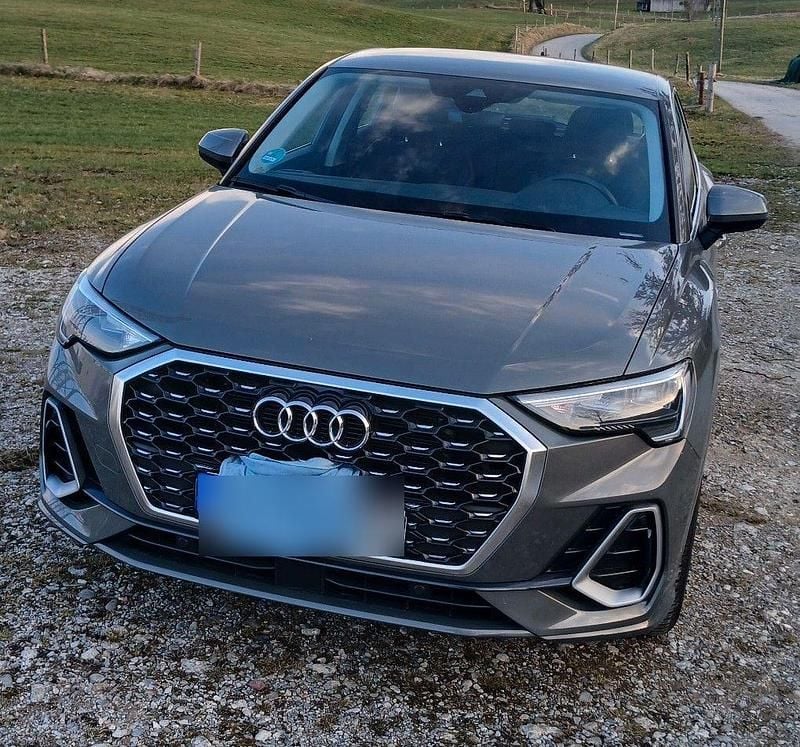 Gebraucht Audi Q3 S-Line 150 PS (110 kW) 2022 Grau SUV