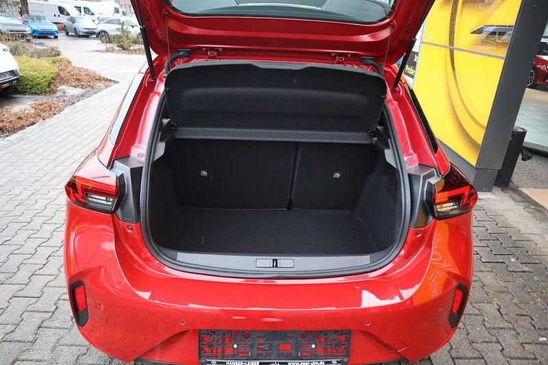 Neu Opel Corsa 101 PS (74 kW) 2026 Rot Limousine