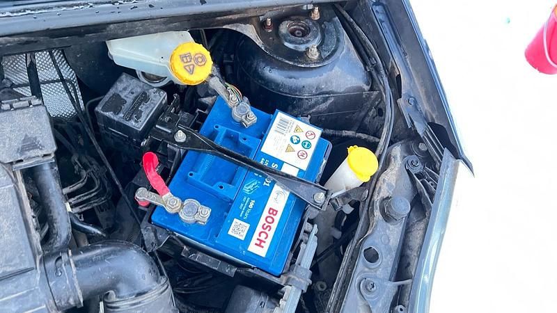 Gebraucht Ford Fiesta 65 PS (47 kW) 2003 Blau Kleinwagen