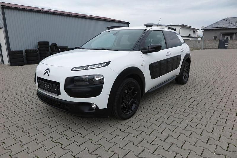 Weiß Gebraucht 2015 Citroën C4 Cactus Shine Kleinwagen | 8.900 € (Etwas zu teuer) - Bild 1/4