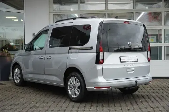 Gebraucht VW Caddy 114 PS (83 kW) 2023 Reflexsilber metallic Van / Kleinbus