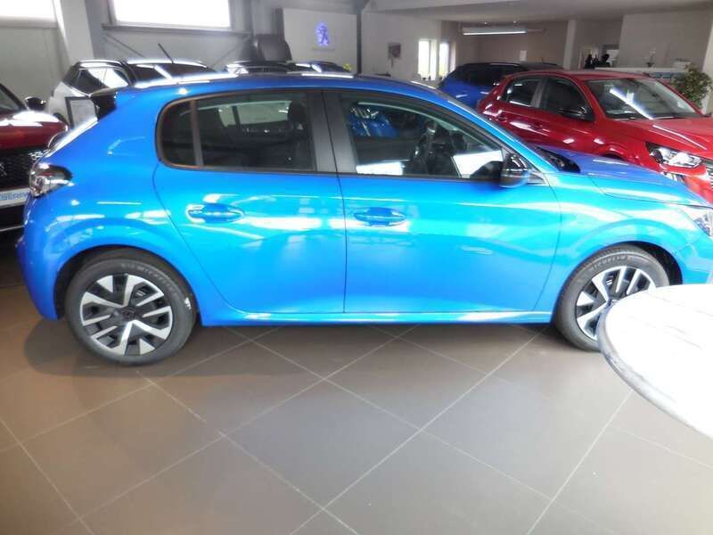 Gebraucht Peugeot 208 Active 75 PS (55 kW) 2024 Vertigoblau Kleinwagen