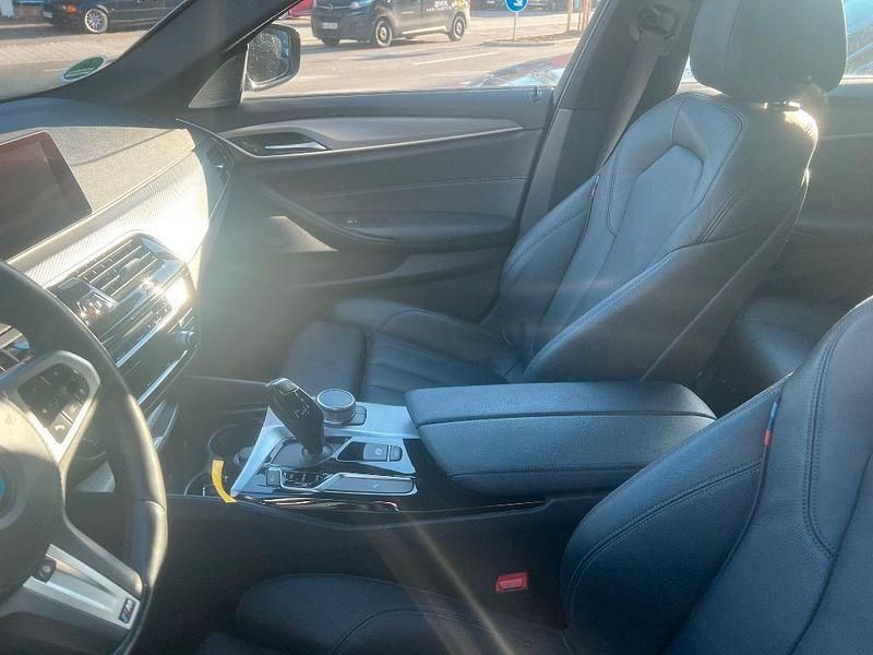 Gebraucht BMW M550 Performance 400 PS (294 kW) 2020 Blau Limousine