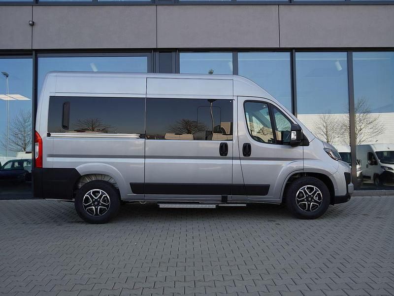 Neu Fiat Ducato 179 PS (131 kW) 2025 Silber Van