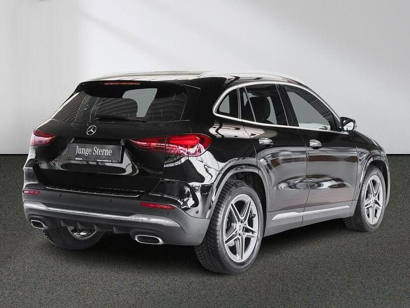 Gebraucht Mercedes GLA200 AMG 163 PS (119 kW) 2024 Schwarz SUV