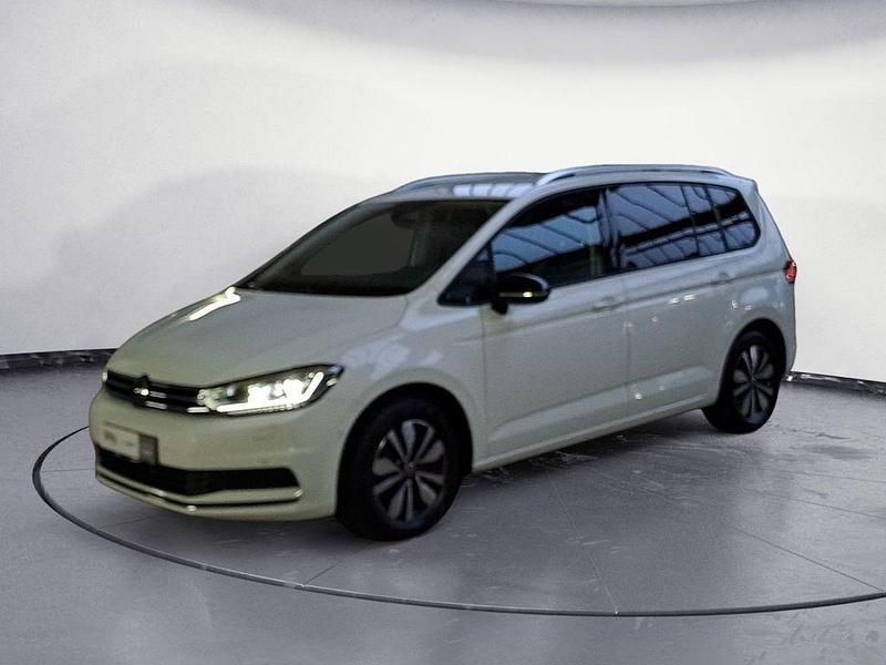 Gebraucht VW Touran Comfortline 150 PS (110 kW) 2025 Weiß Van / Kleinbus