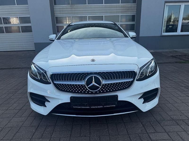 Gebraucht Mercedes E300 AMG 245 PS (180 kW) 2020 Weiß Coupé
