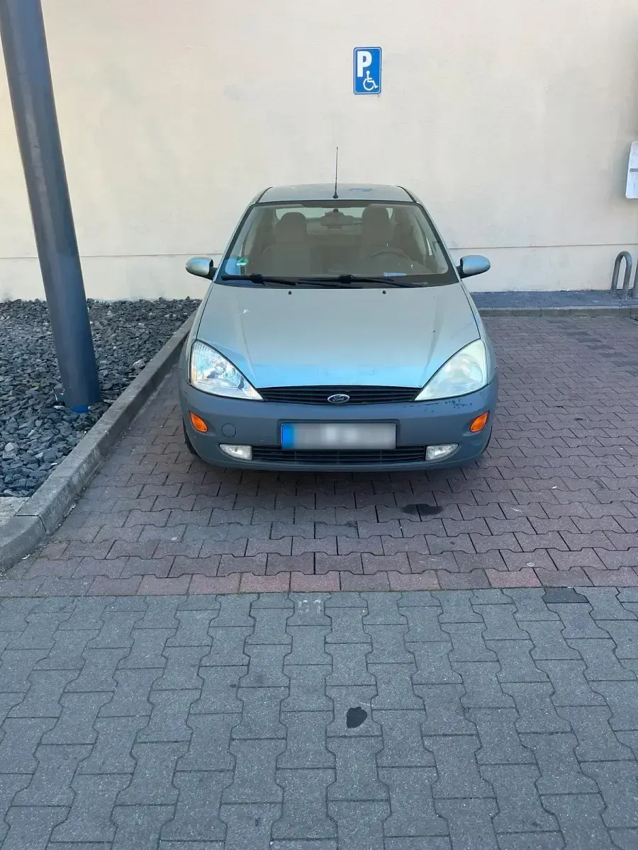 Second-hand Ford Focus 2000 Verde Berlinǎ