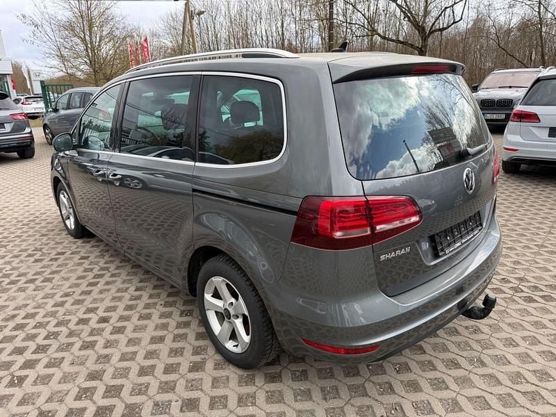 Gebraucht VW Sharan Allstar 184 PS (135 kW) 2017 Grau Van / Kleinbus