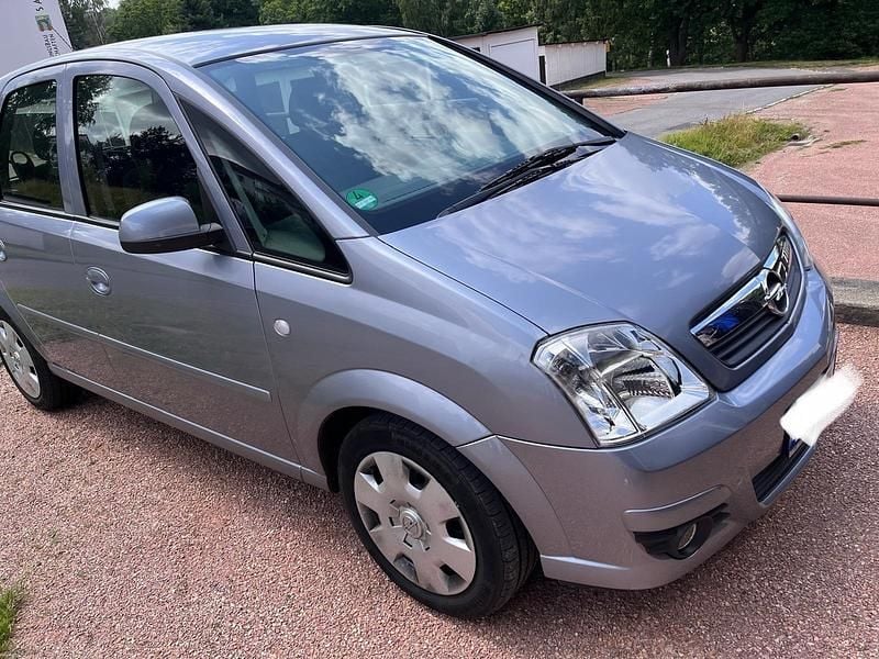 Grau Gebraucht 2009 Opel Meriva Van / Kleinbus | 2.950 € (Fairer Preis) - Bild 1/4