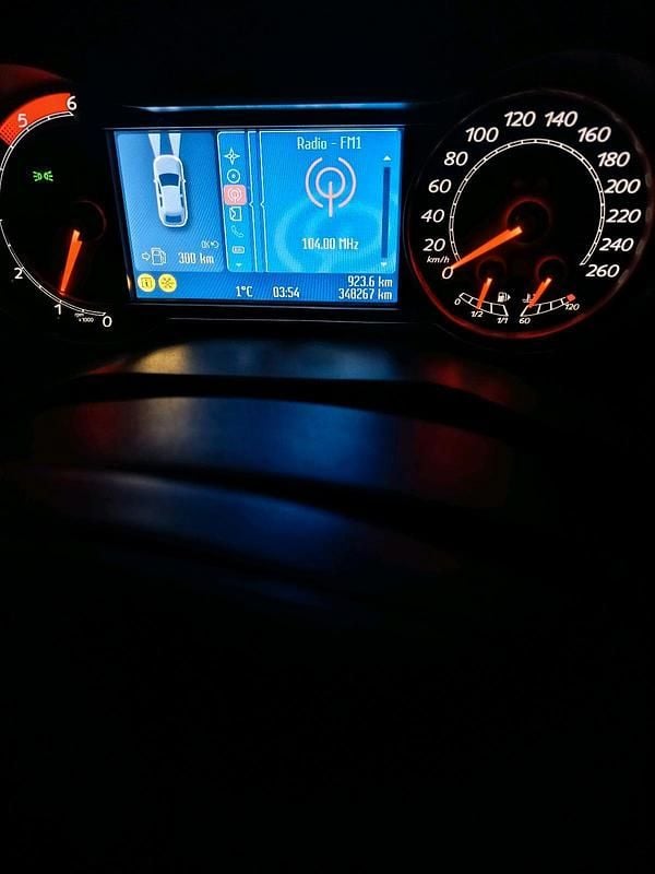 Gebraucht Ford Mondeo 179 PS (131 kW) 2010 Silber Kombi