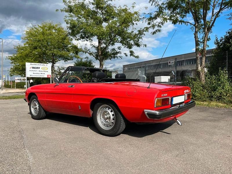 Gebraucht Alfa Romeo Spider 103 PS (75 kW) 1981 Rot Cabrio