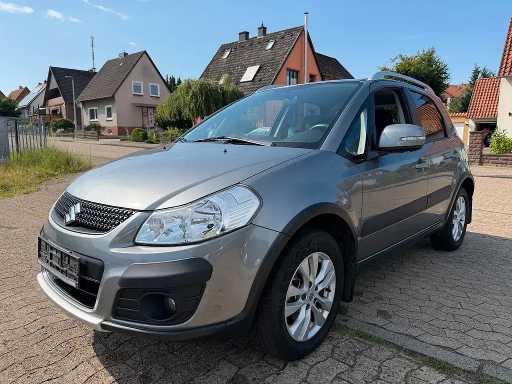 Gebraucht Suzuki SX4 Style 120 PS (88 kW) 2013 Grau SUV
