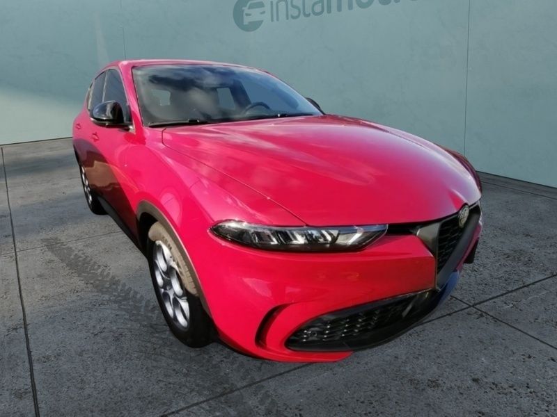 Rot Gebraucht 2022 Alfa Romeo Tonale Sprint SUV | 25.740 € (Fairer Preis) - Bild 1/3