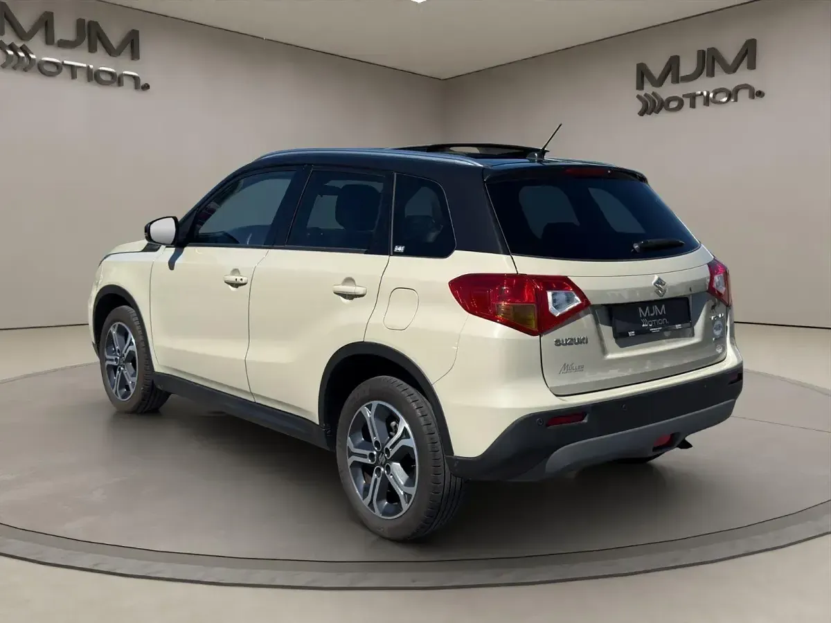 Gebraucht Suzuki Vitara 120 PS (88 kW) 2017 SUV
