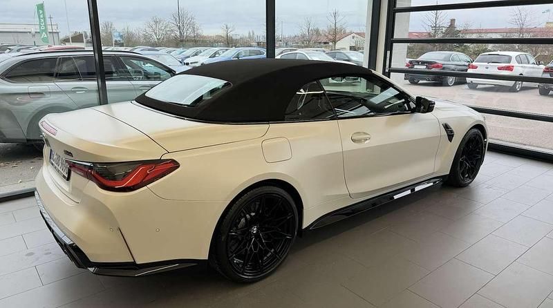 Weiß Gebraucht 2023 BMW M4 Cabriolet Competition Edition Cabrio | 108.900 € - Bild 1/4