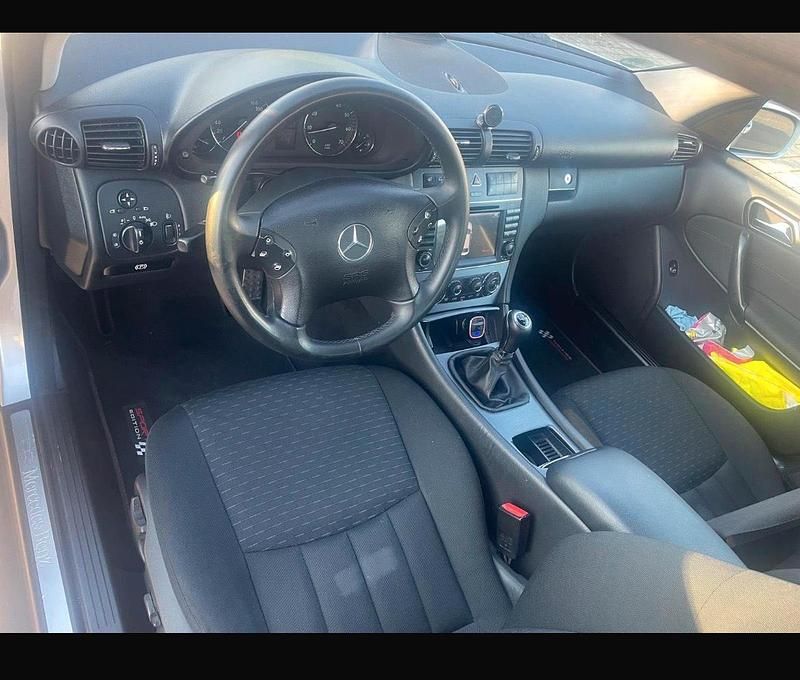 Gebraucht Mercedes C180 2004 Silber Limousine