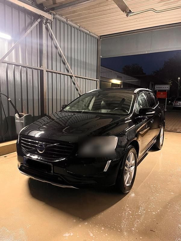 Schwarz Gebraucht 2016 Volvo XC60 SUV | 21.500 € (Teuer) - Bild 1/1