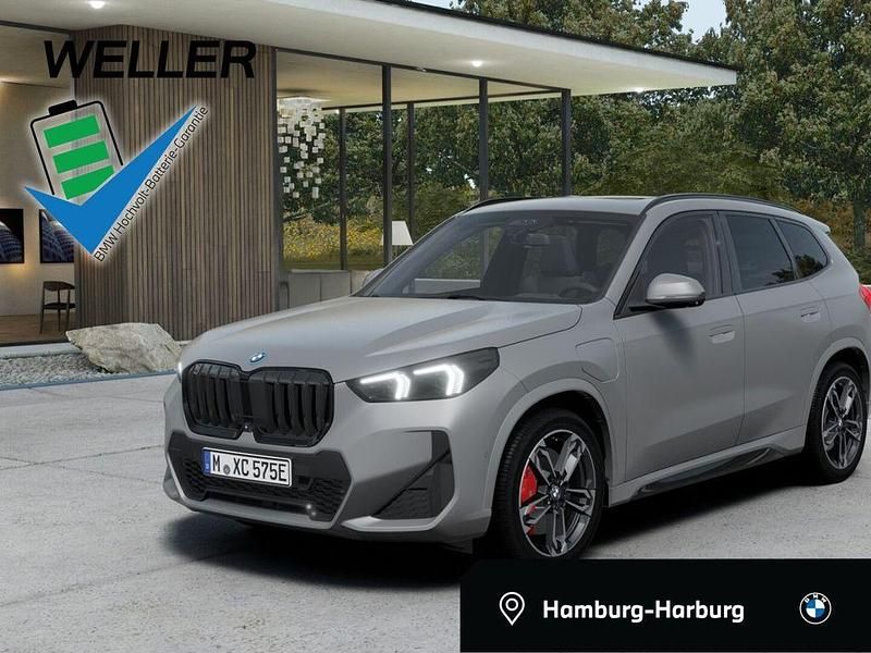 Grau Neu 2025 BMW X1 Comfort Edition SUV | 57.990 € (Teuer) - Bild 1/4