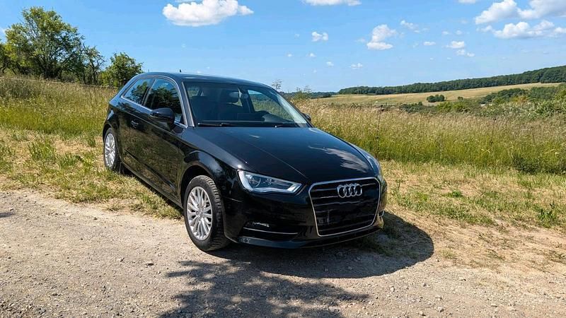 Schwarz Gebraucht 2014 Audi A3 Kleinwagen | 9.900 € (Fairer Preis) - Bild 1/4