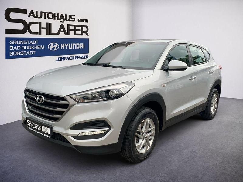 Platinum silver / mic Gebraucht 2016 Hyundai Tucson Classic SUV | 13.980 € (Fairer Preis) - Bild 1/4