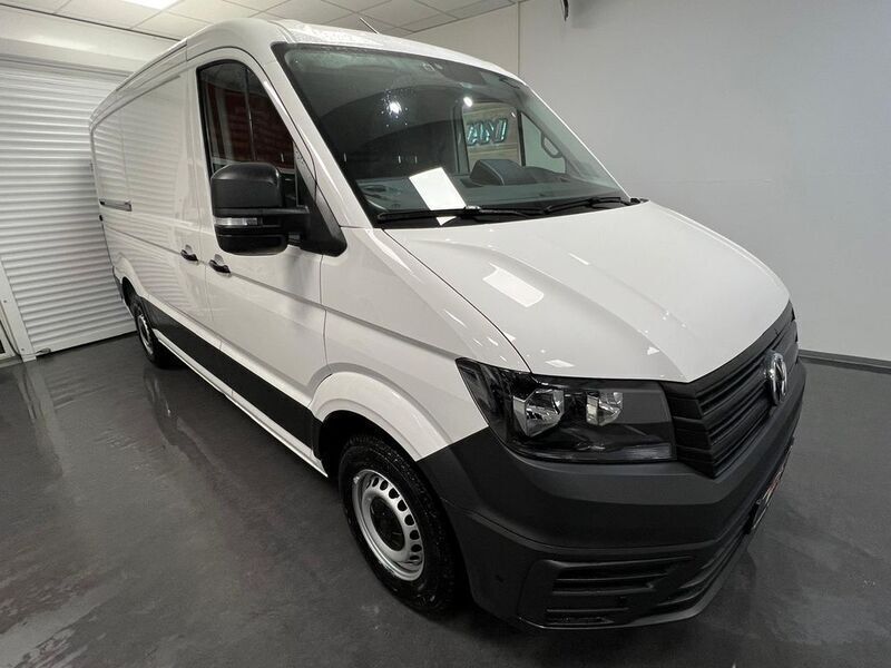 Candyweiß Gebraucht 2024 VW Crafter Van | 32.990 € - Bild 1/4